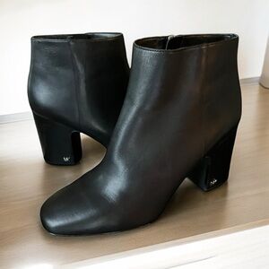 Michael Kors Elaine Leather Bootie Black Ankle Boots Block Heel Women’s 10